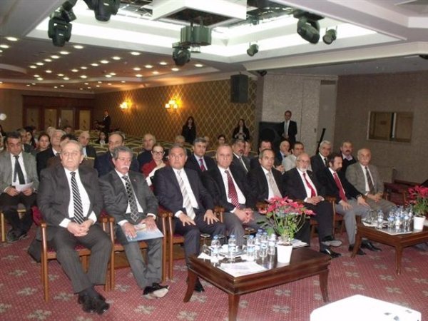 'Adana'da Üretim ve İnovasyonun Bölgesel Yapılanması' konulu toplantı gerçekleştirildi. 