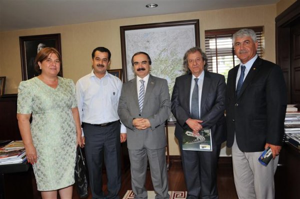 Yönetimiz Kurulumuz Adana Valisi Sayın Hüseyin Avni Coş'u ziyaret etti.