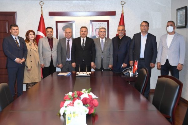 Adana Valimiz Sayın Süleyman Elban Beyi ziyarete gidildi.